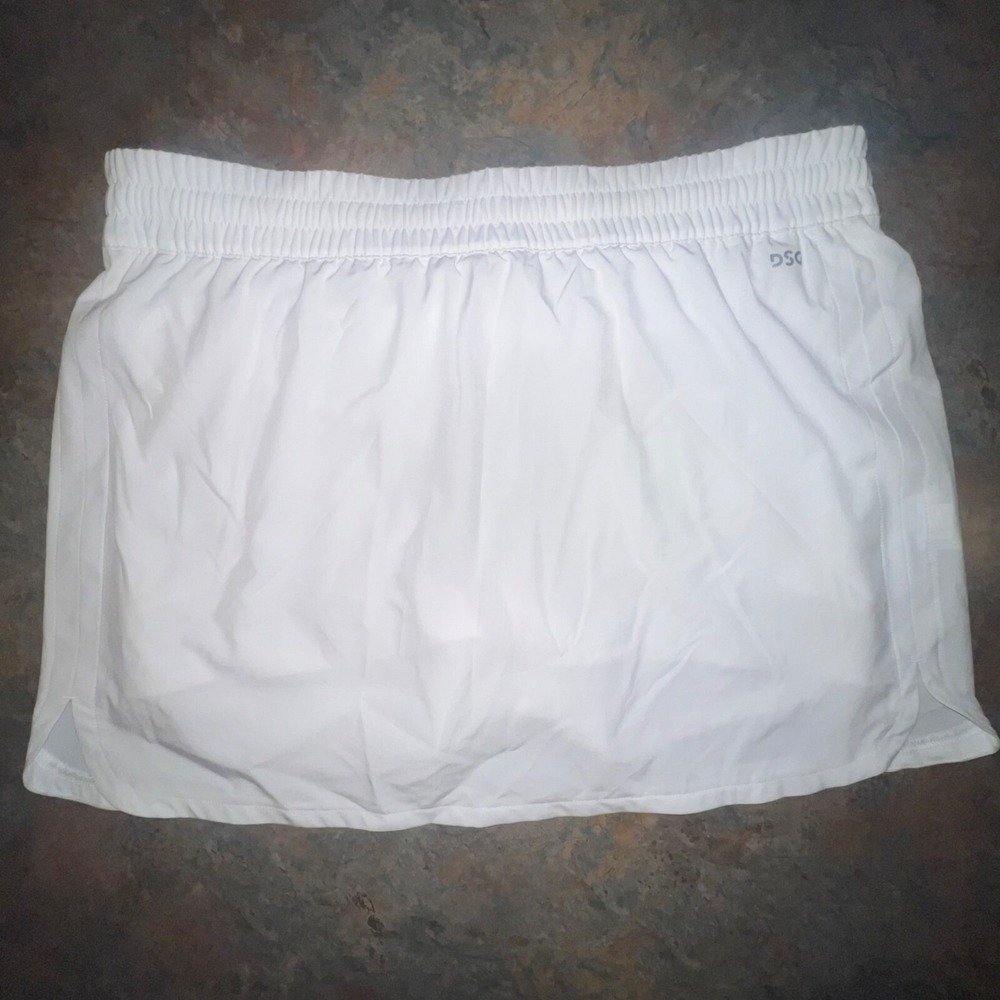 DSG Women's Mid-Rise Stride Skort Built-In Short, Large White